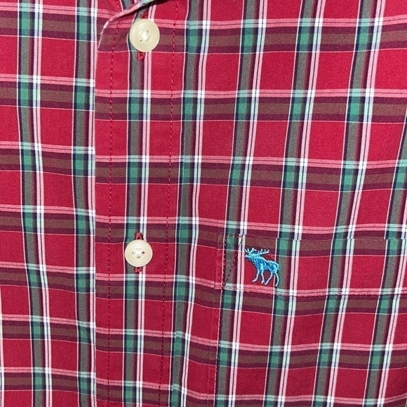 Abercrombie & Fitch Red Plaid Muscle Button-down Shirt Size Medium - Picture 3 of 5